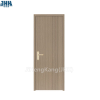 Graubraune Fush WPC-Türen mit drei Rillen